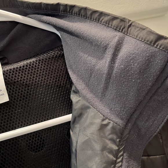 Helly Hansen jacket. - Picture 10 of 14